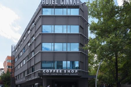 Hotel Cinnah