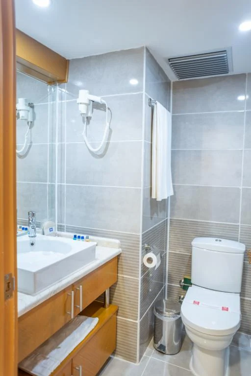 Patalya Lakeside Resort Hotel