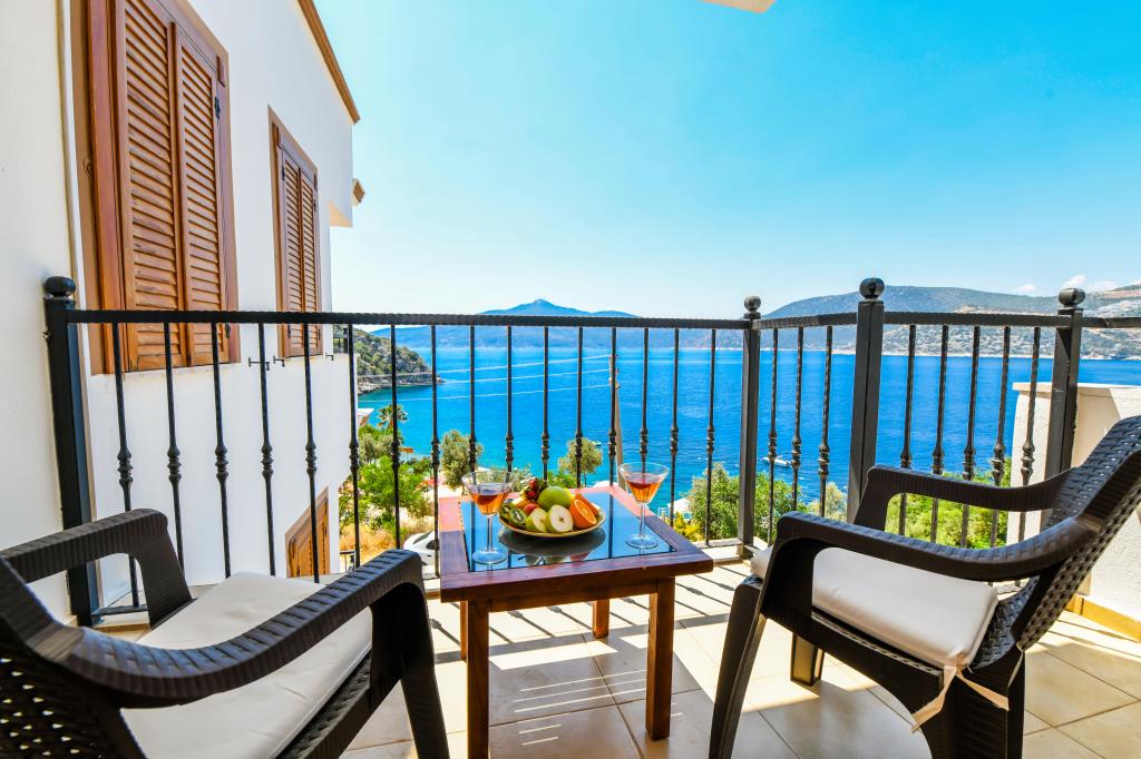 Hotel Kuluhana and Villas