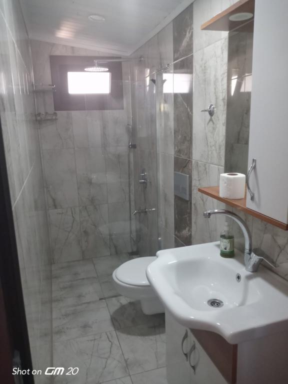 Nuri’s Beach Bungalow