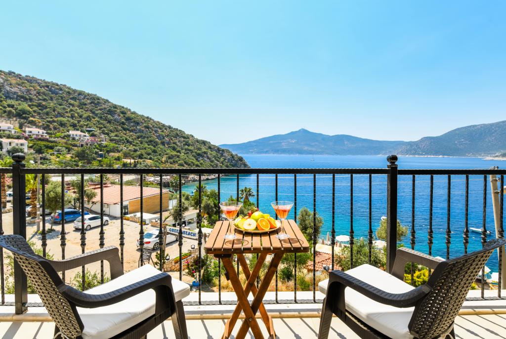 Hotel Kuluhana and Villas