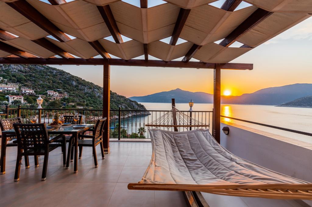 Hotel Kuluhana and Villas