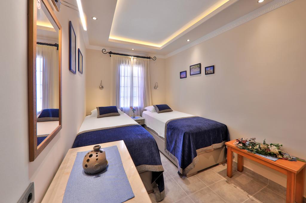 Hotel Hadrian Kaş (+12)