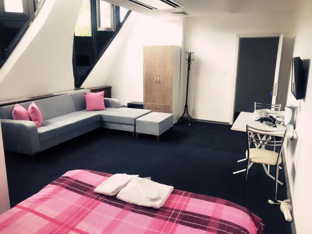 Colorful Apart Ankara