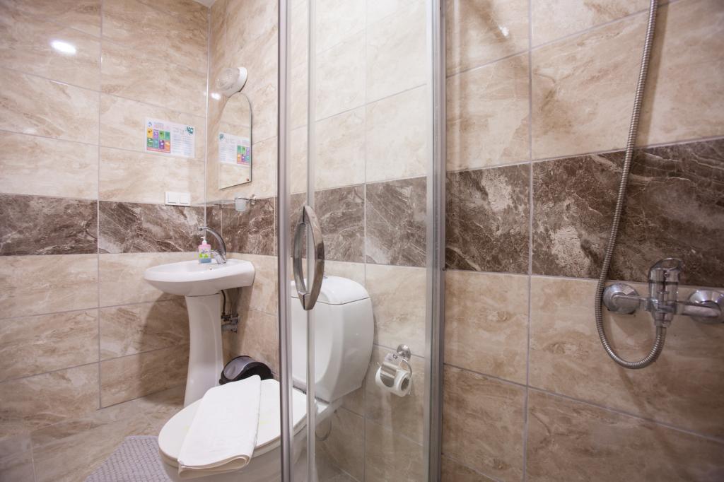 Papermoon Hotel And Apartments