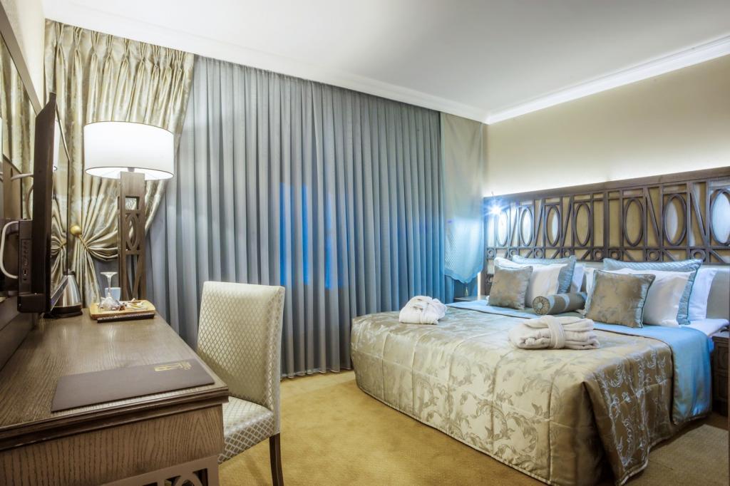 Cadence Design Hotel