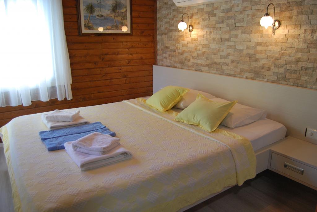 Nuri’s Beach Bungalow