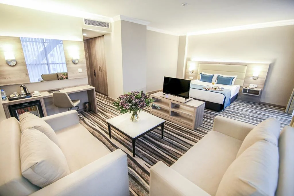 Hotel Excellence Inn