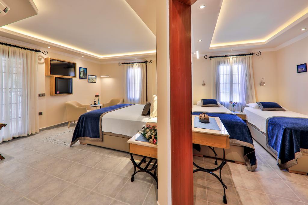 Hotel Hadrian Kaş (+12)