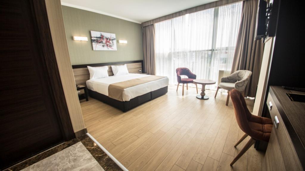 The Corner Hotel Sincan