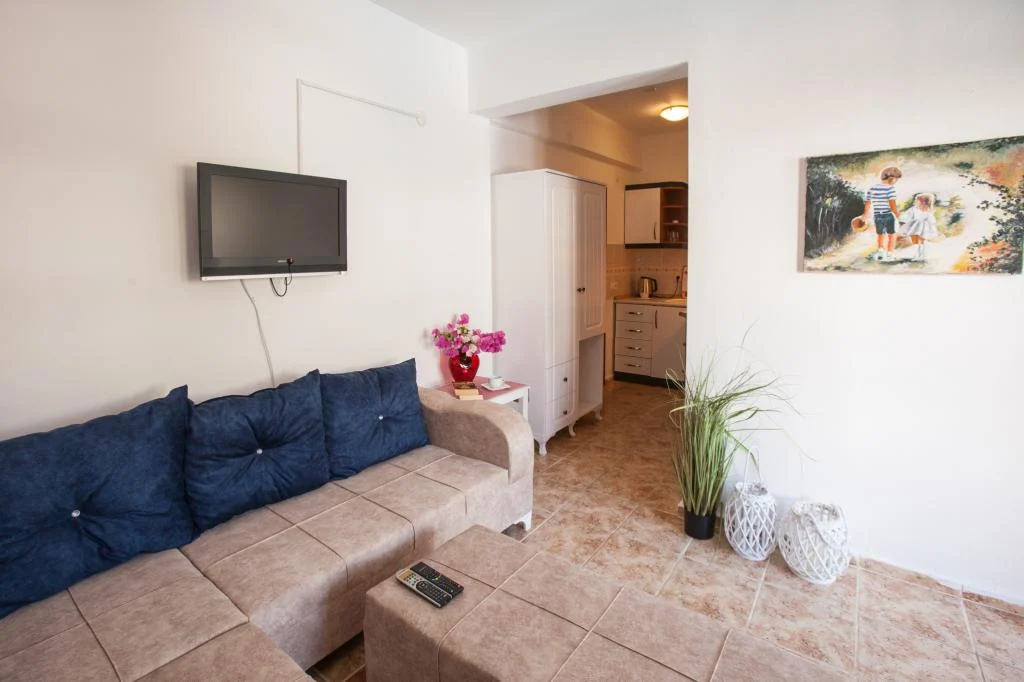 Papermoon Hotel And Apartments