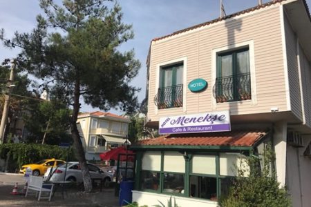 Menekşe Hotel Ayvalık