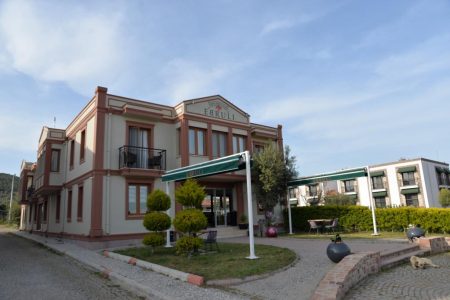 Cunda Ebruli Hotel