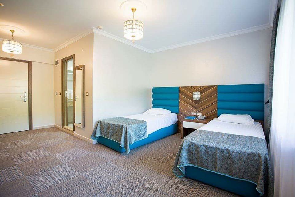 Oylat Kaplıcaları Çağlayan Otel