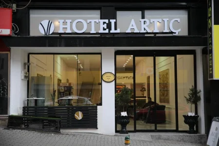 Artıç Hotel