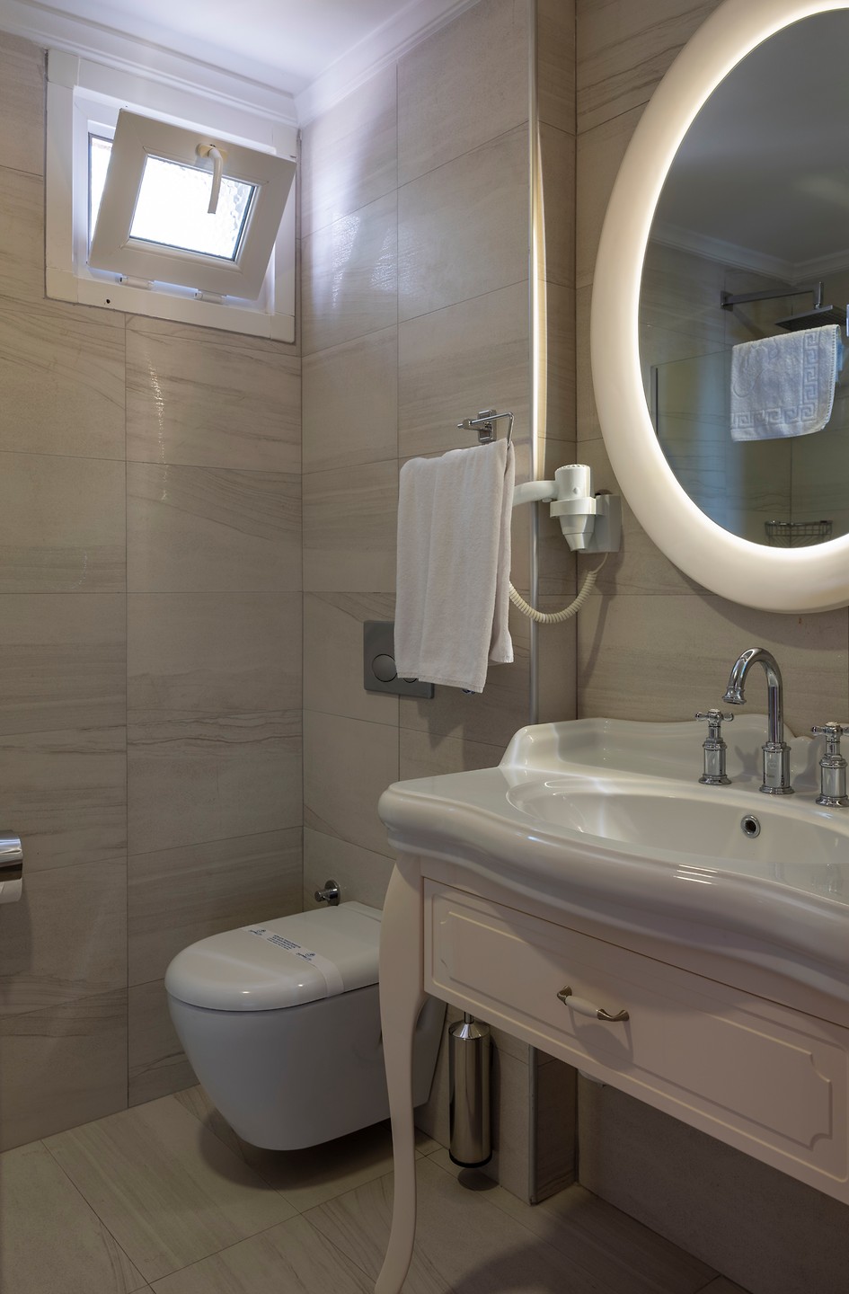 Assos Eden Gardens Hotel