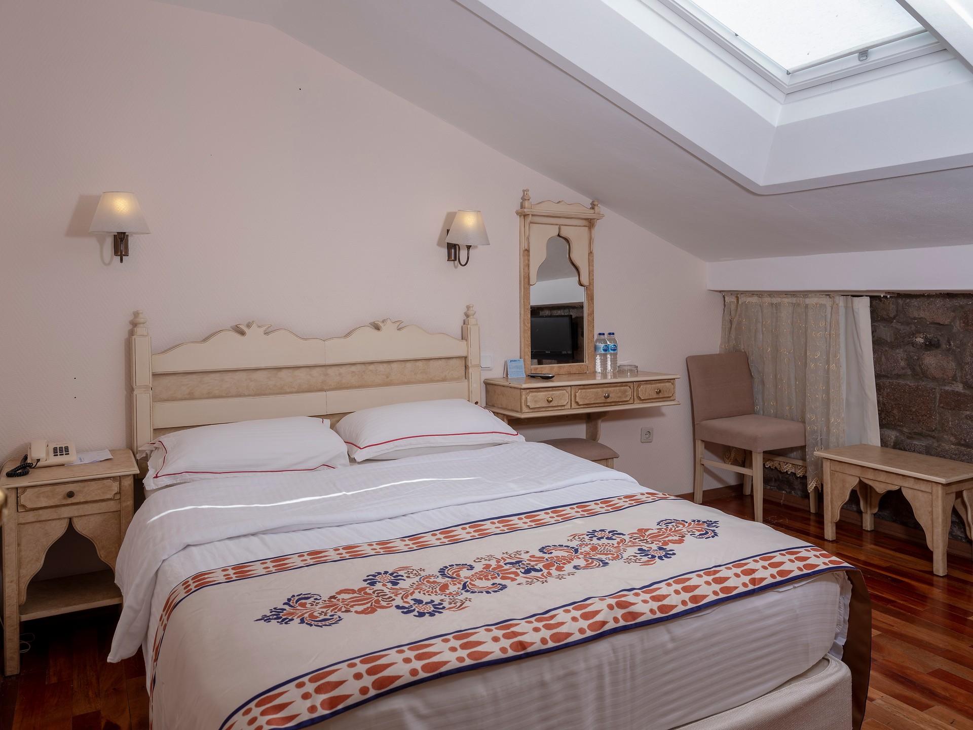 Assos Nazlıhan Hotel