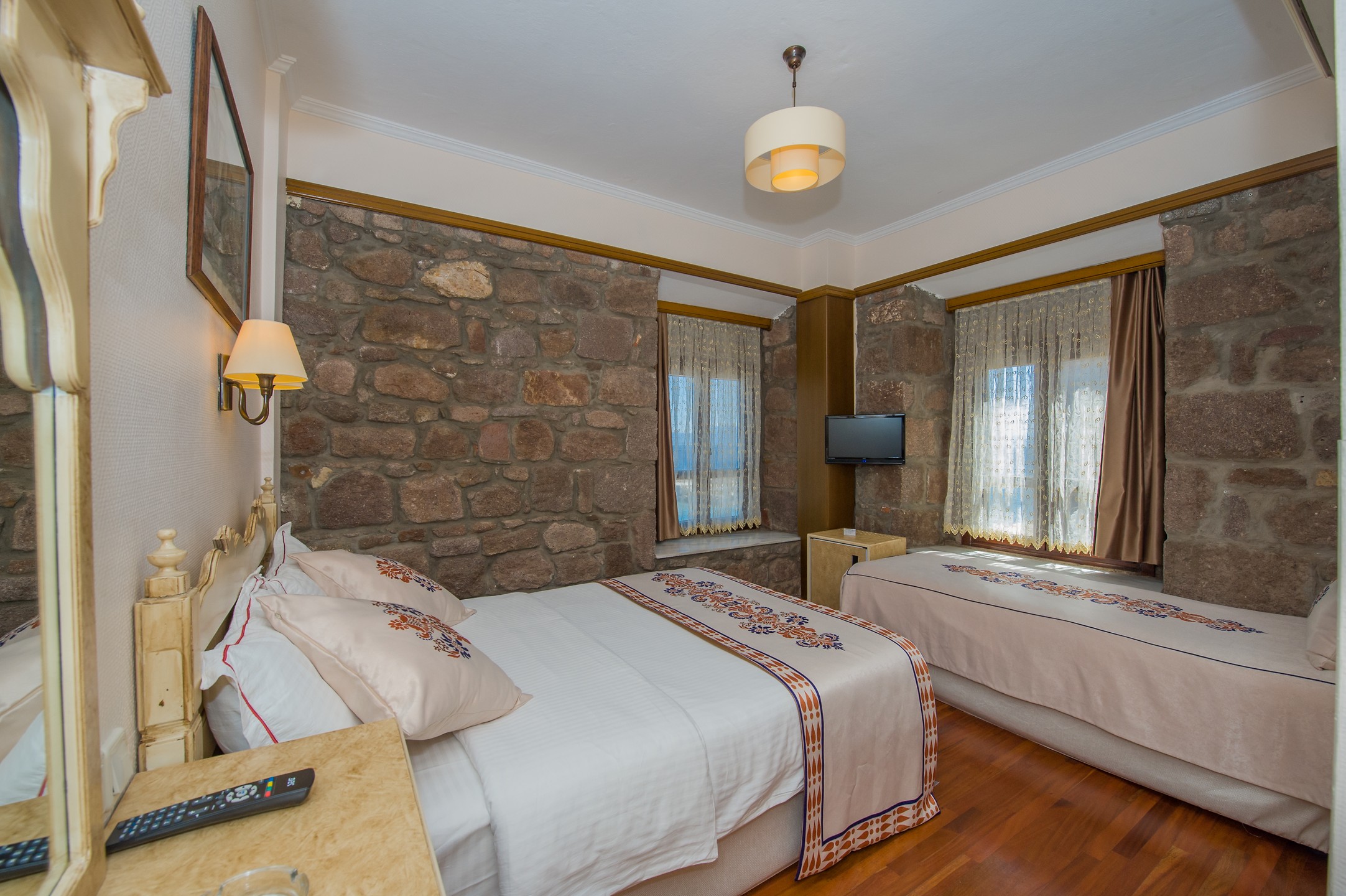 Assos Nazlıhan Hotel