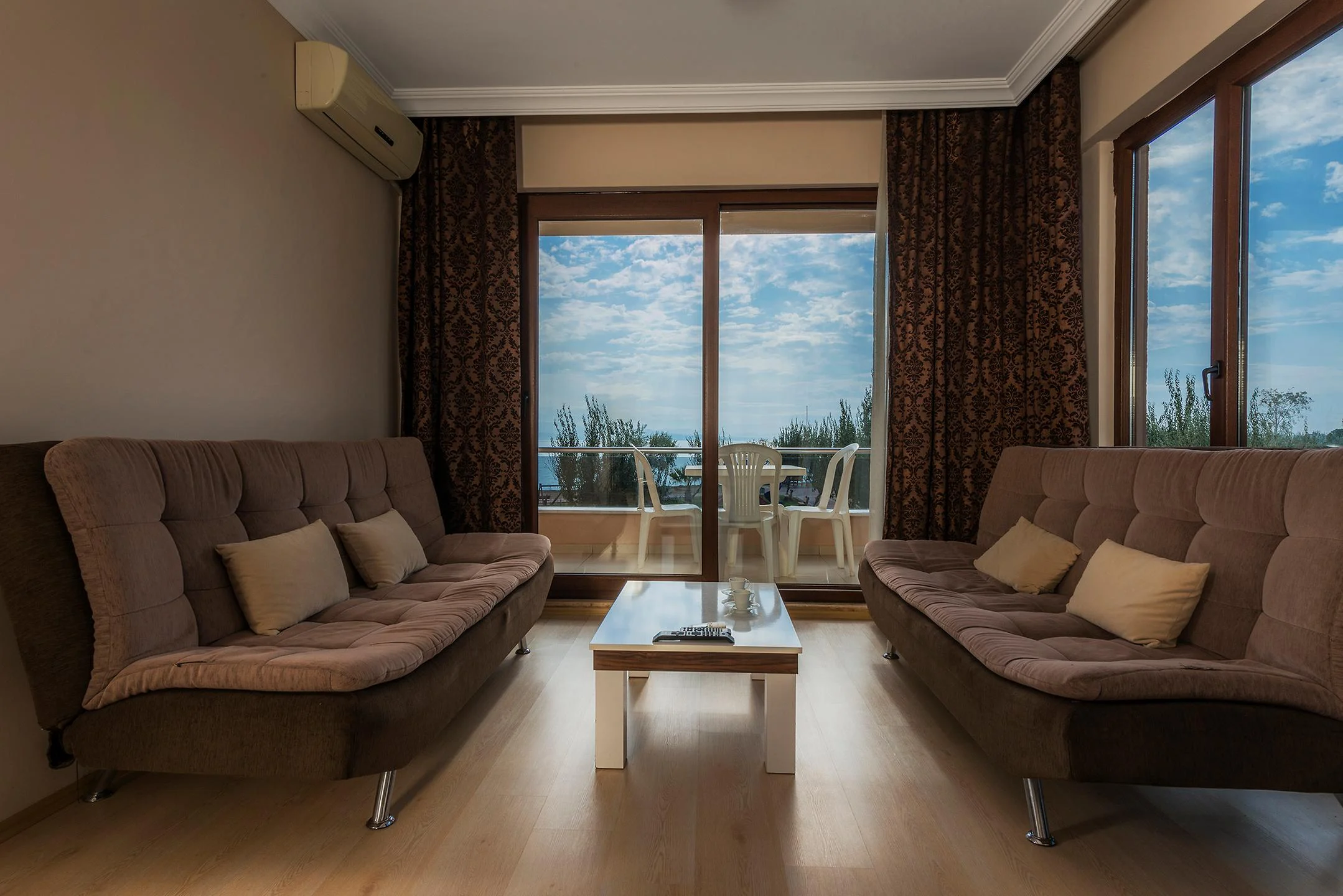 Jura Hotels Altınoluk Termal