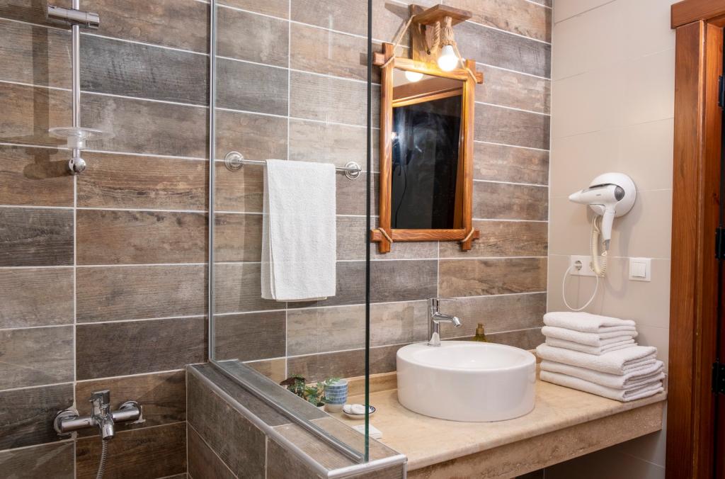 Salkım Butik Gökçeada