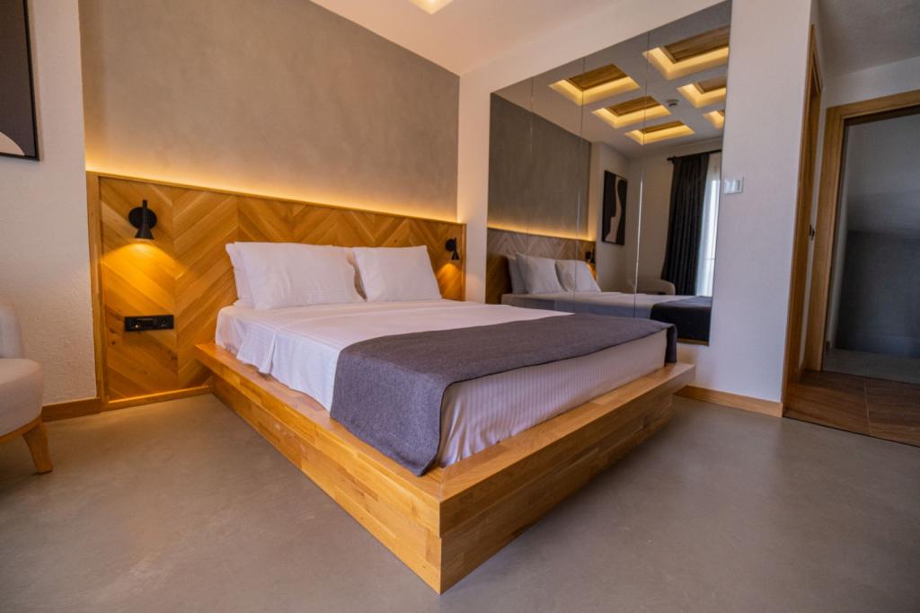 Leone Cunda Edition Otel(+12)