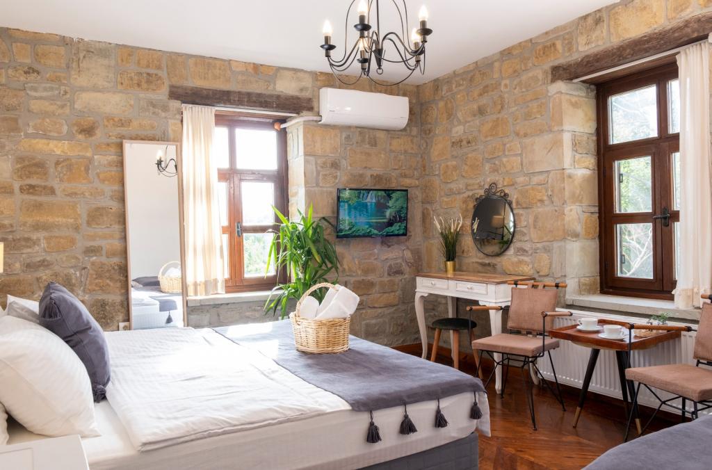 Salkım Butik Gökçeada