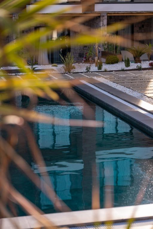 Leone Cunda Edition Otel(+12)