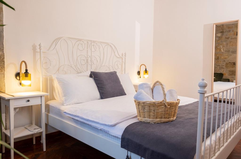 Salkım Butik Gökçeada