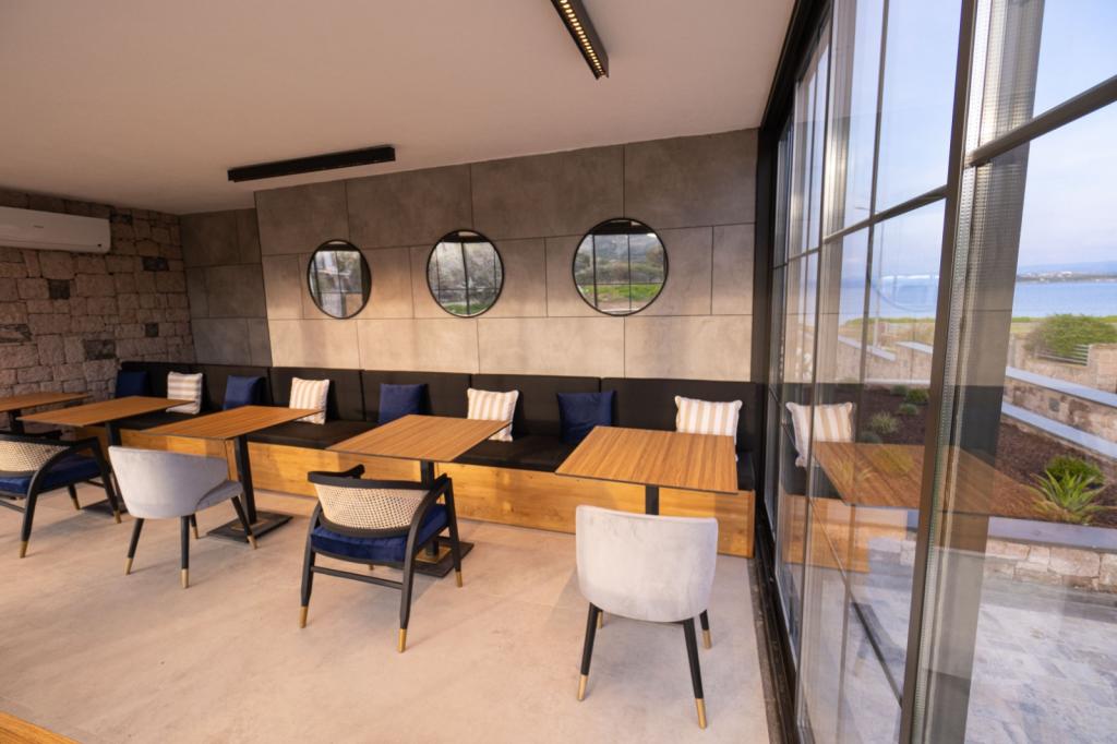 Leone Cunda Edition Otel(+12)