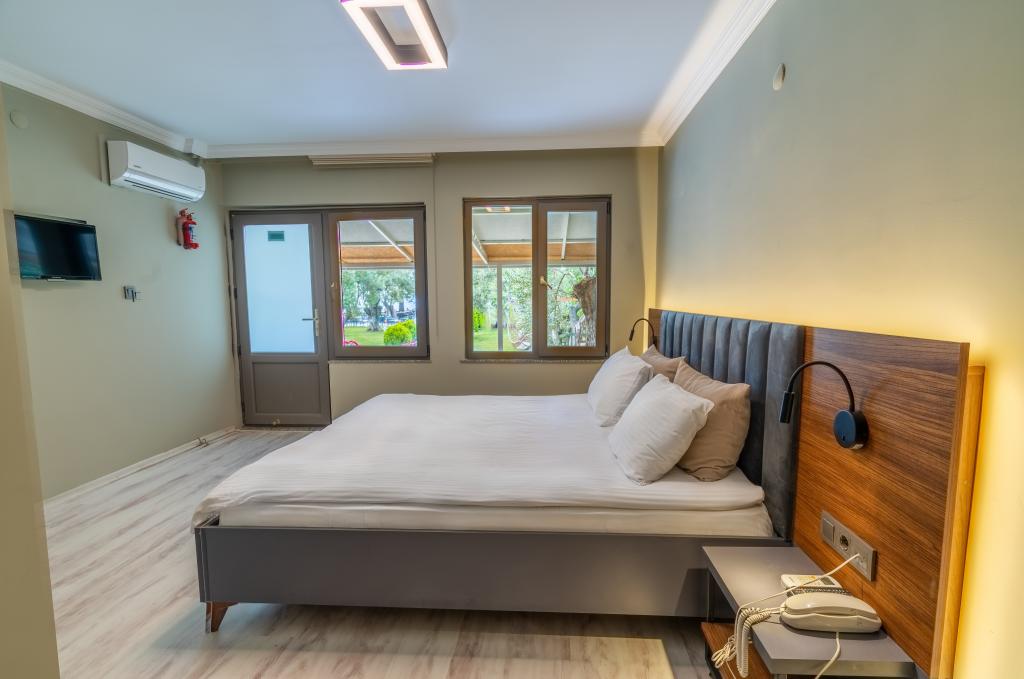 Kayalar Blue Beach & Hotel