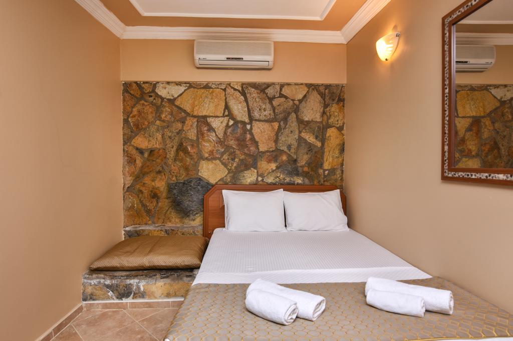 Türkevi Otel Sarımsaklı