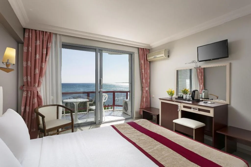 Hattuşa Vacation Beach Hotel