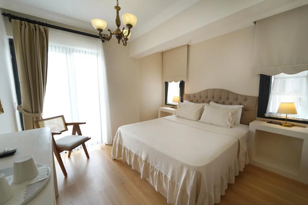 Cunda House Küçük Otel