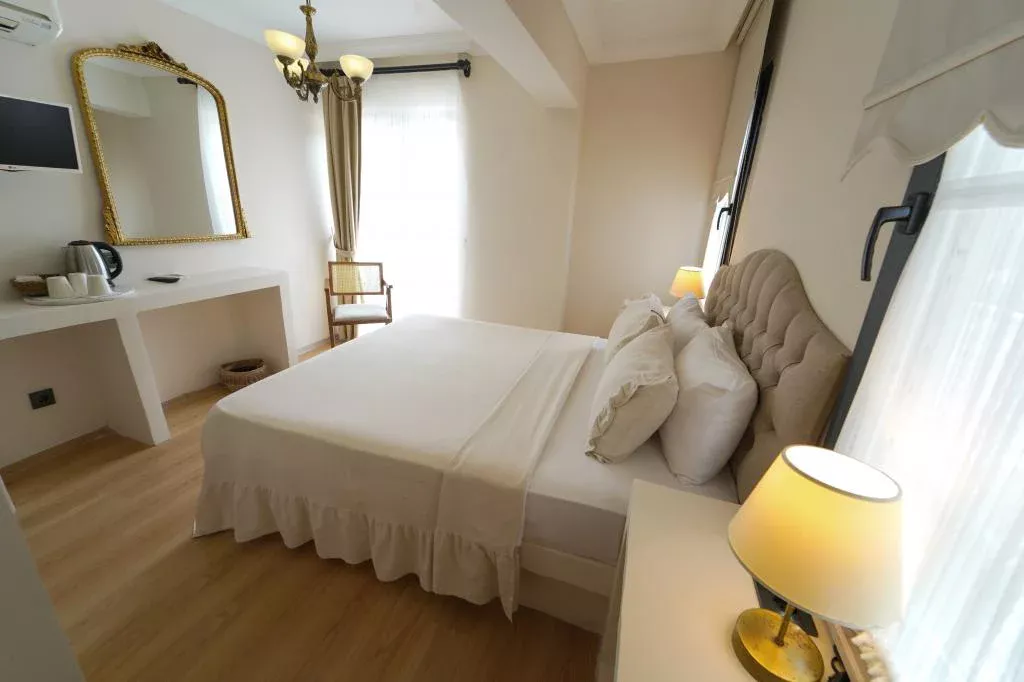 Cunda House Küçük Otel