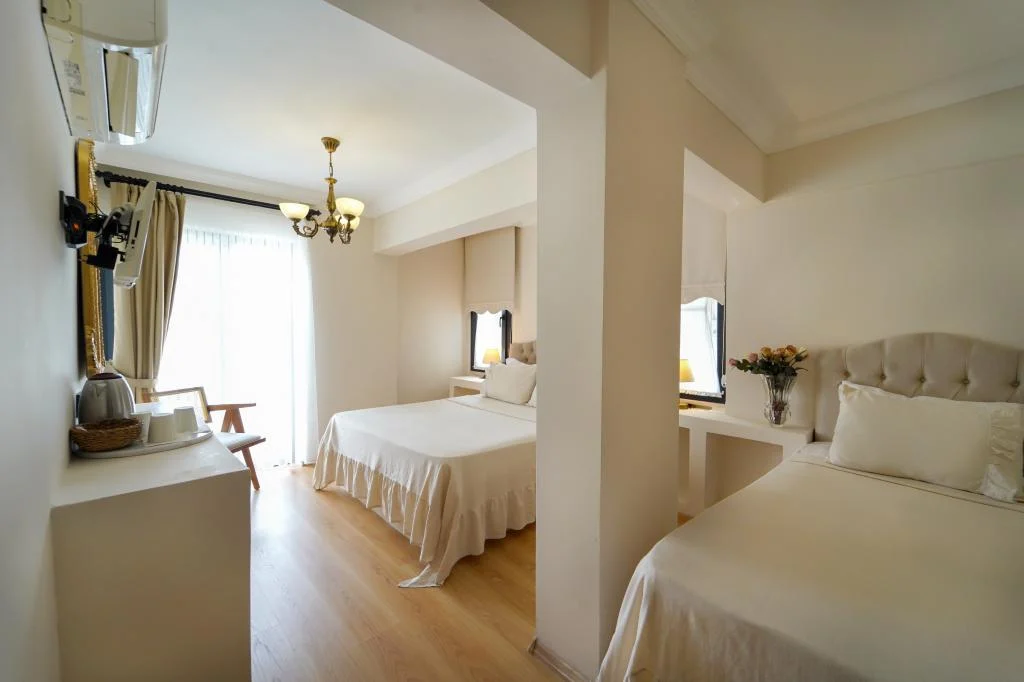 Cunda House Küçük Otel