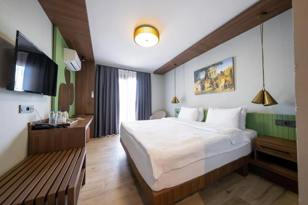 Assos Troy Beach Hotel