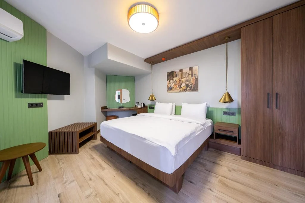 Assos Troy Beach Hotel