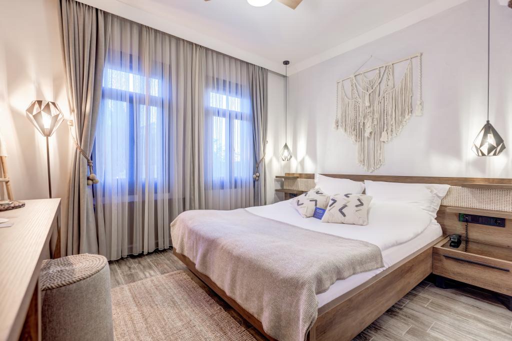 Parna Hotel +12 Adult