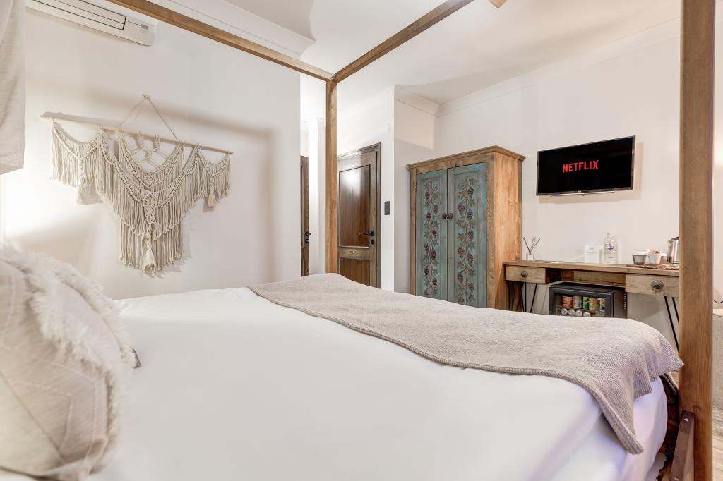 Parna Hotel +12 Adult