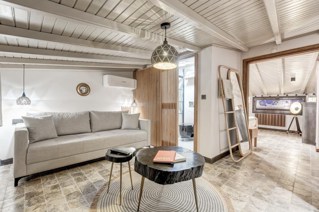 Parna Hotel +12 Adult