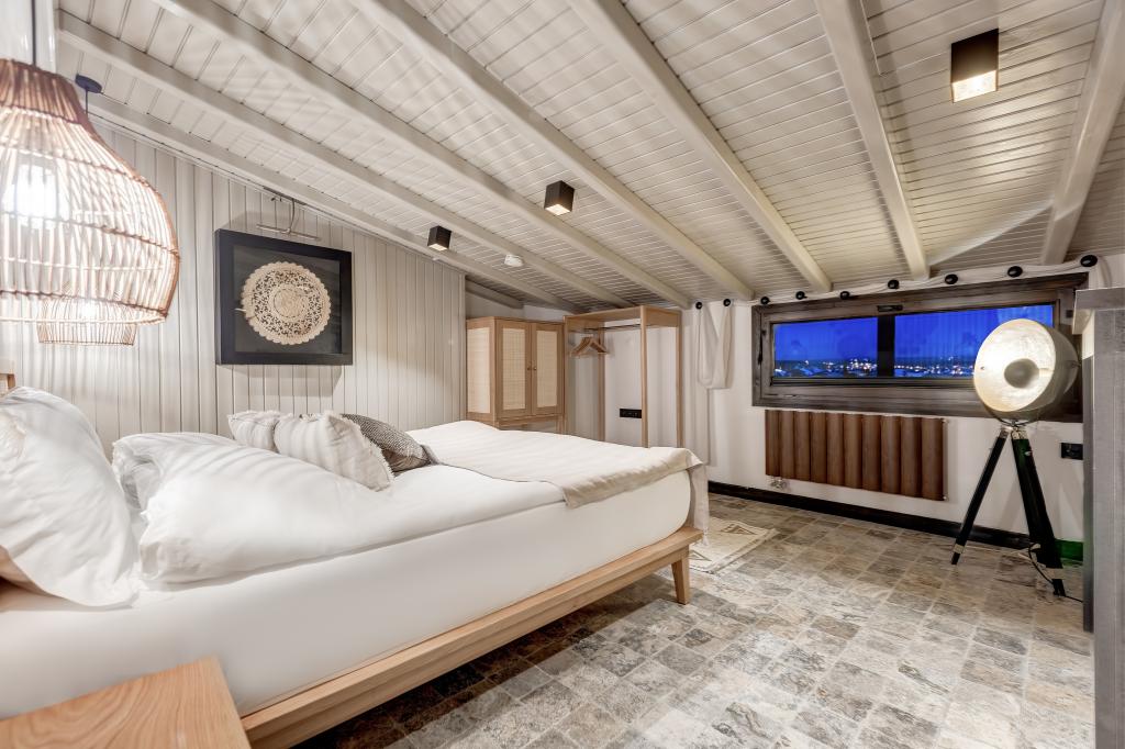 Parna Hotel +12 Adult