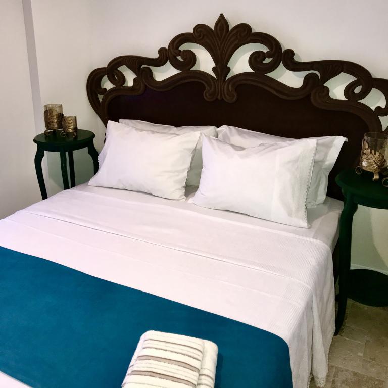 Ayvalık Rebetiko Otel