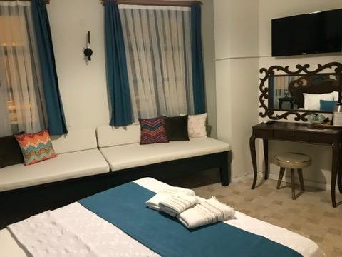 Ayvalık Rebetiko Otel