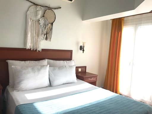 Menekşe Hotel Ayvalık