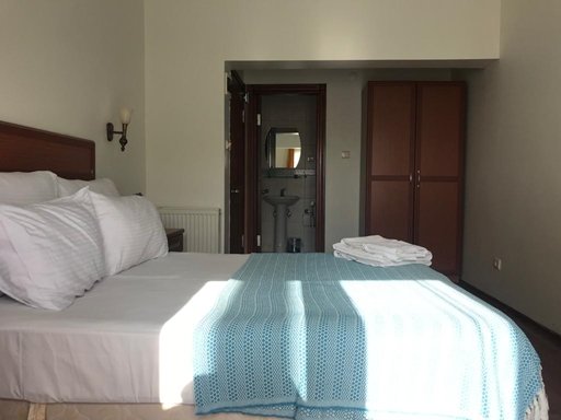 Menekşe Hotel Ayvalık