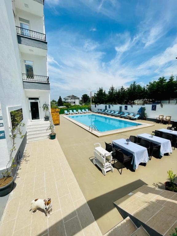 Çınarcık Butik Otel