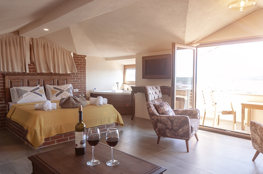 Cunda Taş Konak Hotel