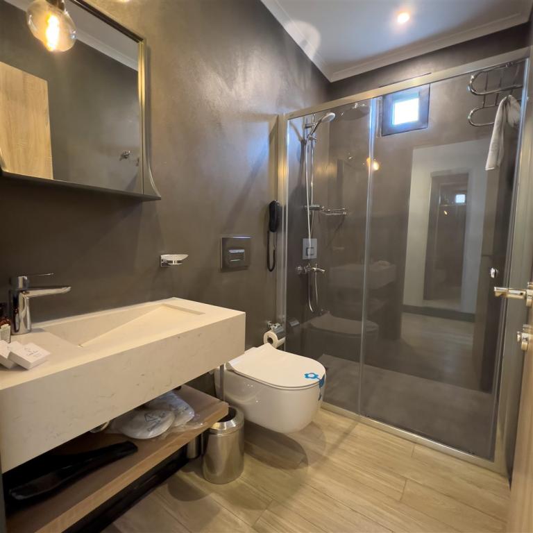 Cunda Pier +12 Adults