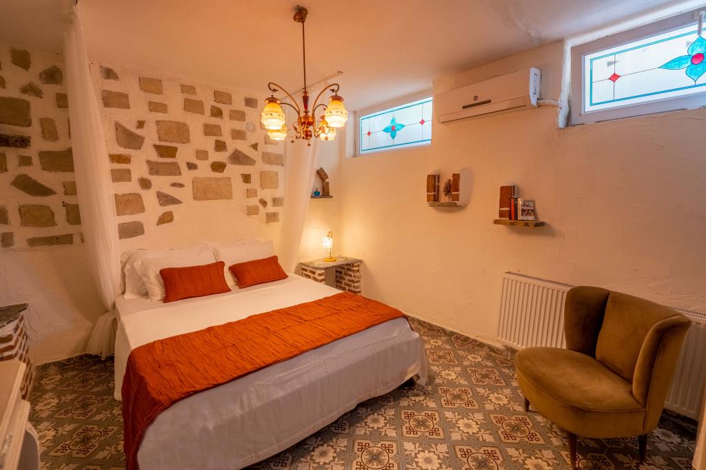 Cunda Battalos Küçük Otel +13