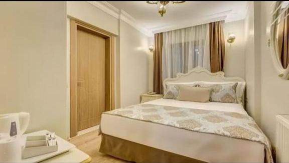 Cunda Özerbey Konağı +13 Adult Only